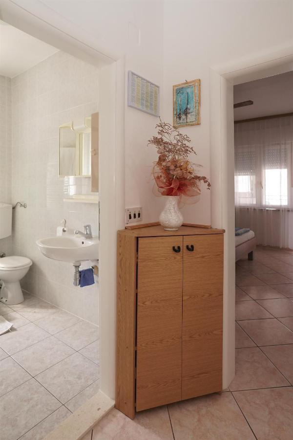 Apartments Mare Trogir Szoba fotó