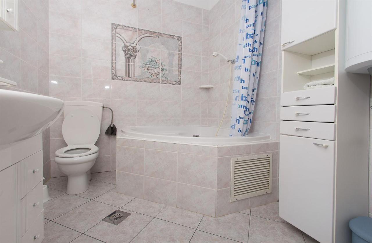 Apartments Mare Trogir Kültér fotó